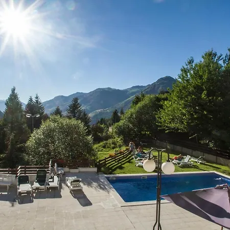 Multibaqueira Hotel apartamentowy 4*